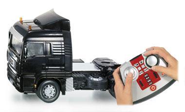 SIKU MAN TRUCK R/C 1/32