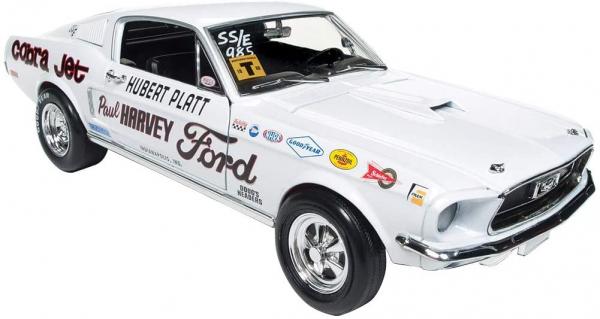 AUTO WORLD 1/18 \'68 FORD MUSTANG 2+2
