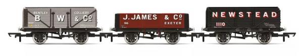 HORNBY 3 WGN PCK B.W JAMES NEWSTEAD