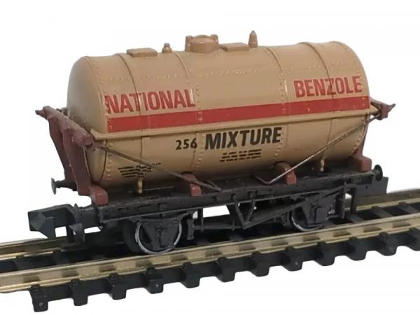 PECO N NATIONAL BENZOLE TANK WAGON