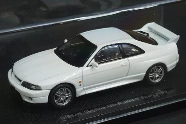 EBBRO 1/43 SKYLINE R33 VSPEC WHITE