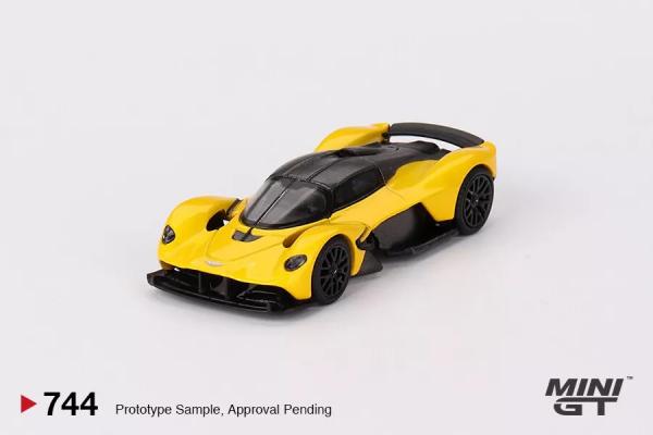 MINI GT 1/64 ASTON MARTIN VALKYRIE YEL