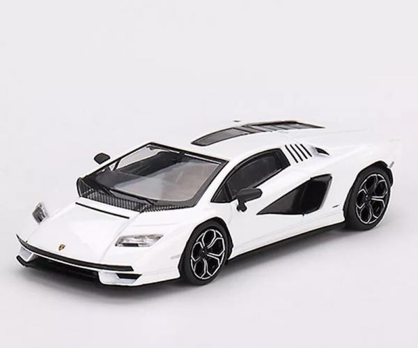 MGT 1/64 LAMBO COUNTACH LPI800-4 WHT.