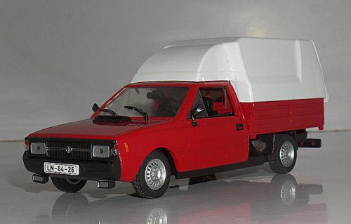 FSO POLONEZ TRUCK RED/WHITE 1/43