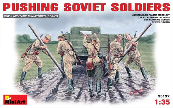 MINIART 1/35 PUSHING SOVIET SOLDIERS