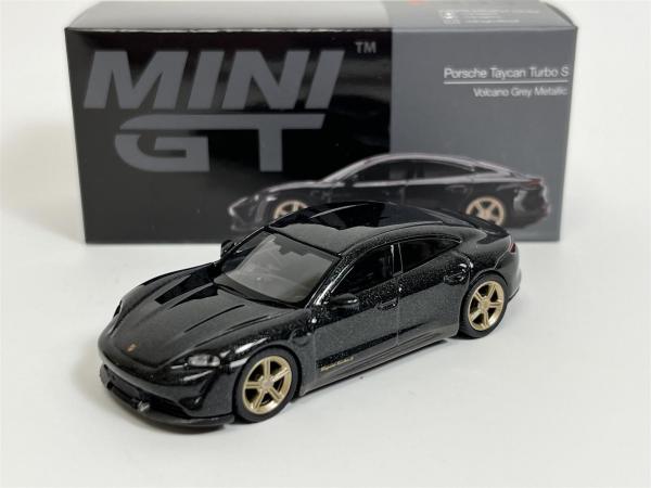 GT 1/64 PORSCGE TAYCAN TURBO S GREY