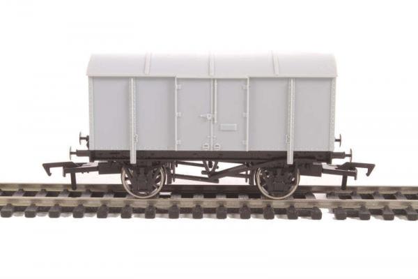 DAPOL GUNPOWDER VAN UNPAINTED OO