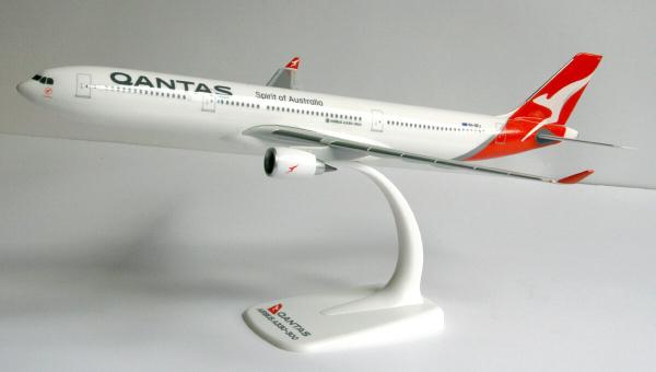 HERPA A330-300 QANTAS 2016 COLOURS