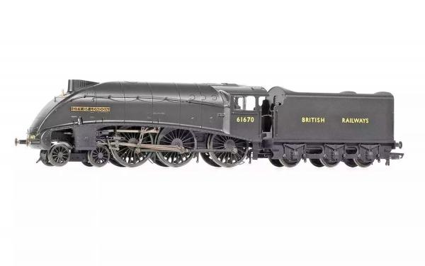 HORNBY LNER B17/5 CITY OF LONDON